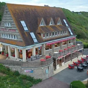 Logis Hotel Du Casino Restaurant Le Mathelia